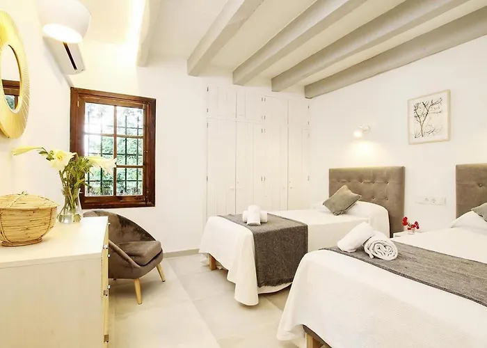 Dom wakacyjny Spektakulaere Neu Renovierte In By Interhome Pollensa