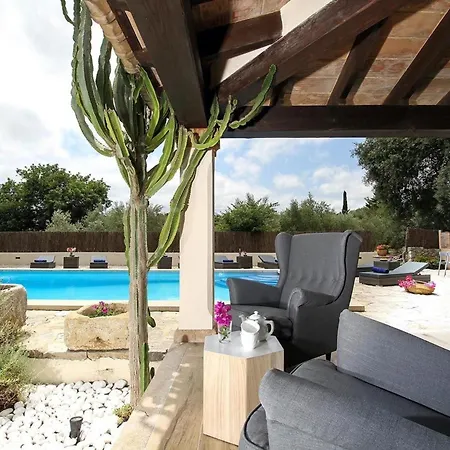 Spektakulaere Neu Renovierte In By Interhome Ferienhaus *