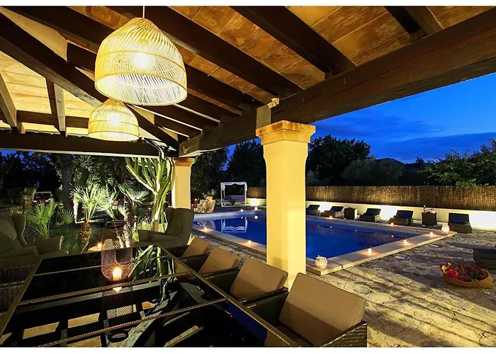 Ferienhaus Spektakulaere Neu Renovierte In By Interhome *