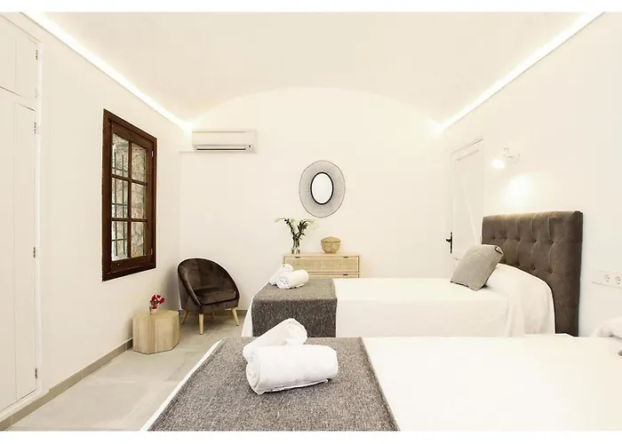 Spektakulaere Neu Renovierte In By Interhome 度假居