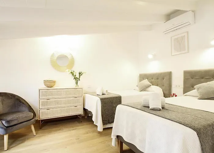 Spektakulaere Neu Renovierte In By Interhome 度假居