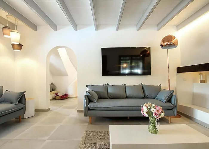 Spektakulaere Neu Renovierte In By Interhome Ferienhaus Pollença